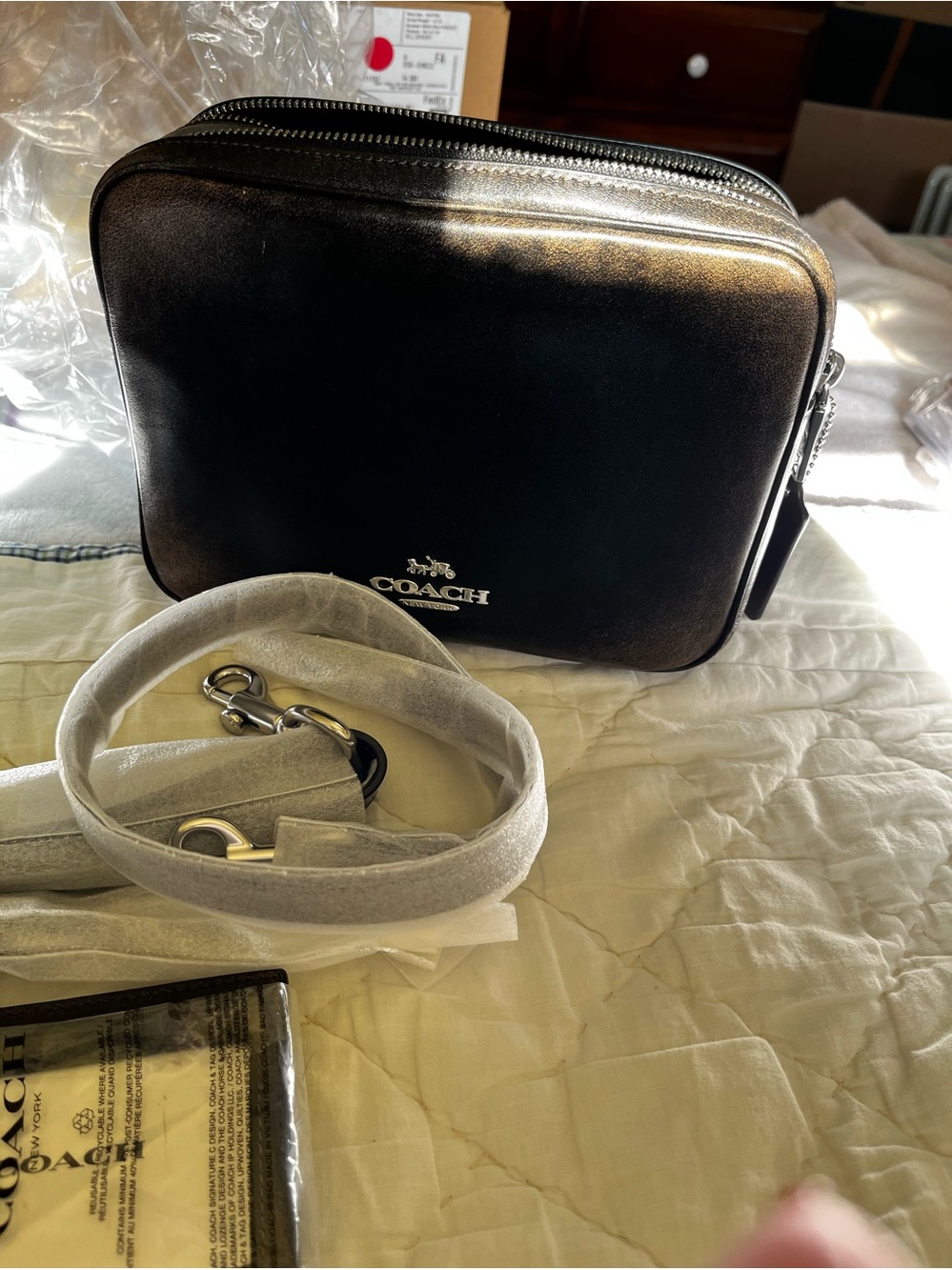 Coach Carey Large In Loved Leather Black